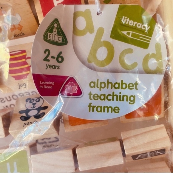 New Alphabet Teaching Frame - Learning To Read Aide For Kids Ages 2+ - Picture 6 of 9